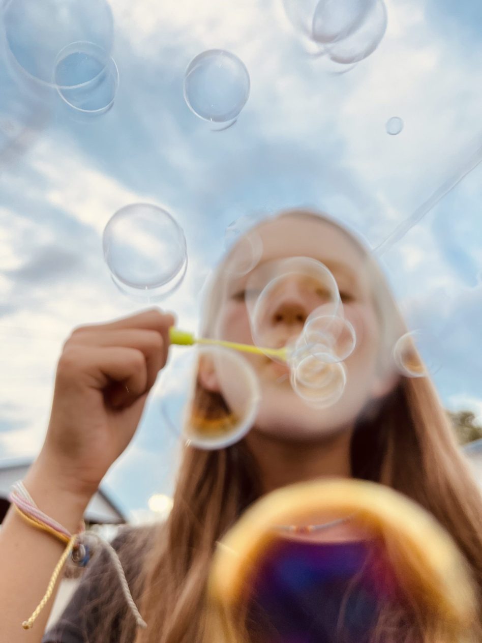 77.jpeg-Blowing-bubbles-2-13-younger-People-Third-Place-L.-Luther-copy